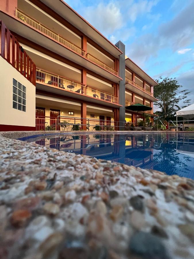 Rufana Suites Moalboal Exterior photo
